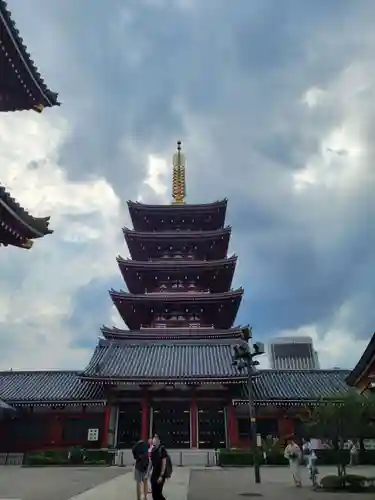 浅草寺の塔