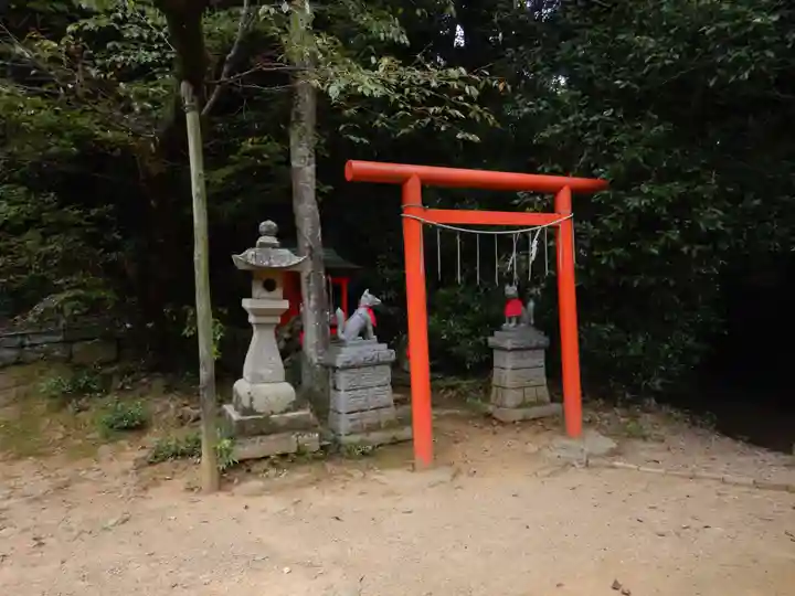 天石門別八倉比売神社の末社・摂社