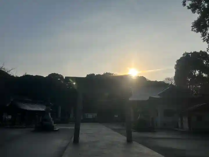 多家神社の{uncategorized: "未分類", other: "その他", undefined: "問題あり", building: "その他建物", grave: "お墓", sacred_gate: "鳥居", guardian: "狛犬", statue: "像", buddha: "仏像", history: "歴史", nature: "自然", garden: "庭園", animal: "動物", pagoda: "塔", temizu: "手水舎", mountain_gate: "山門・神門", sanctuary: "本殿・本堂", subordinate: "末社・摂社", art: "芸術", scenery: "景色", jizo: "地蔵", ema: "絵馬", goshuin: "御朱印", omikuji: "おみくじ", items: "授与品その他", amulet: "お守り", goshuincho: "御朱印帳", eats: "食事", festival: "お祭り", votive_dance: "神楽", shichigosan: "七五三参", wedding: "結婚式", experience: "体験その他", initially: "初詣", around: "周辺", anti_infection: "感染症対策"}