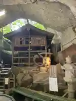 銭洗弁財天宇賀福神社の{uncategorized: "未分類", other: "その他", undefined: "問題あり", building: "その他建物", grave: "お墓", sacred_gate: "鳥居", guardian: "狛犬", statue: "像", buddha: "仏像", history: "歴史", nature: "自然", garden: "庭園", animal: "動物", pagoda: "塔", temizu: "手水舎", mountain_gate: "山門・神門", sanctuary: "本殿・本堂", subordinate: "末社・摂社", art: "芸術", scenery: "景色", jizo: "地蔵", ema: "絵馬", goshuin: "御朱印", omikuji: "おみくじ", items: "授与品その他", amulet: "お守り", goshuincho: "御朱印帳", eats: "食事", festival: "お祭り", votive_dance: "神楽", shichigosan: "七五三参", wedding: "結婚式", experience: "体験その他", initially: "初詣", around: "周辺", anti_infection: "感染症対策"}