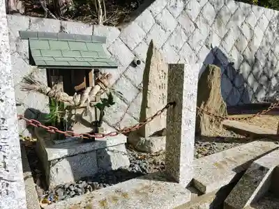 折戸八幡社の末社・摂社