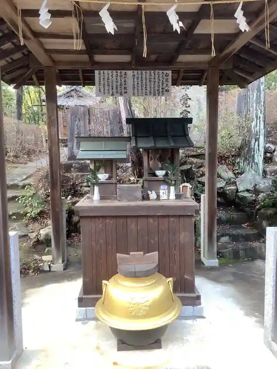 玉野御嶽神社の末社・摂社
