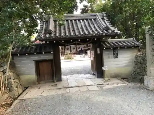 水無瀬神宮の山門