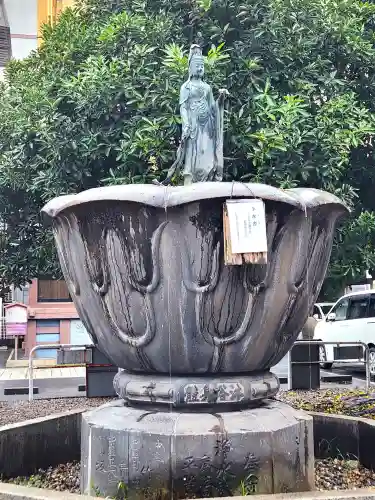 大須観音 （北野山真福寺宝生院）の手水舎