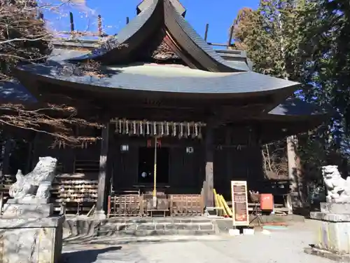 冨士御室浅間神社の本殿