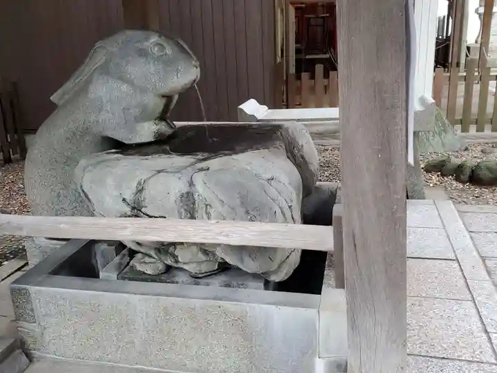 調神社の手水舎
