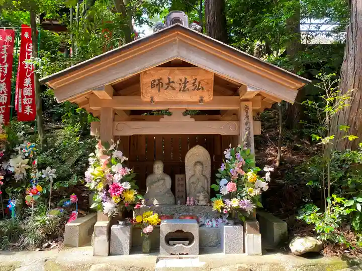 塩船観音寺の末社・摂社