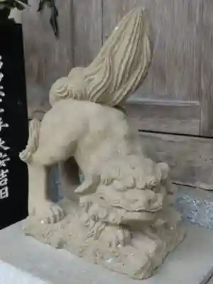 國庁裏神社の狛犬