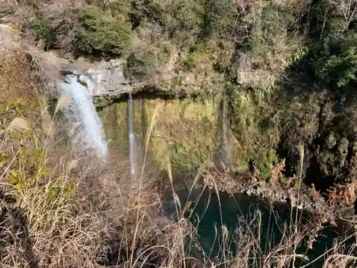 厳磐叢神社の周辺