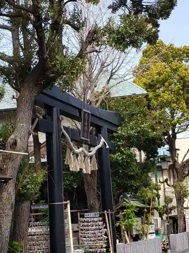 菊名神社の鳥居