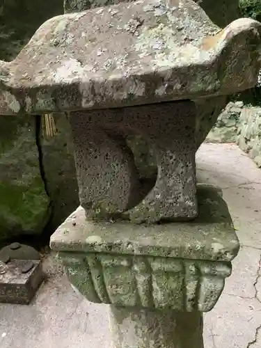 爾自神社の建物その他