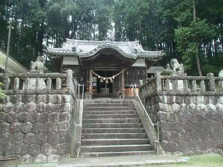 八王子神社の本殿・本堂