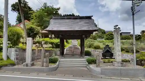 安楽寺の山門