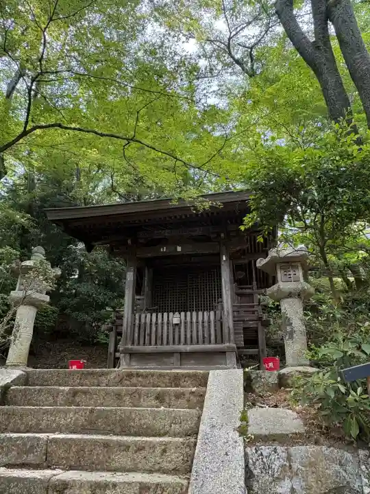 園城寺(三井寺)の{uncategorized: "未分類", other: "その他", undefined: "問題あり", building: "その他建物", grave: "お墓", sacred_gate: "鳥居", guardian: "狛犬", statue: "像", buddha: "仏像", history: "歴史", nature: "自然", garden: "庭園", animal: "動物", pagoda: "塔", temizu: "手水舎", mountain_gate: "山門・神門", sanctuary: "本殿・本堂", subordinate: "末社・摂社", art: "芸術", scenery: "景色", jizo: "地蔵", ema: "絵馬", goshuin: "御朱印", omikuji: "おみくじ", items: "授与品その他", amulet: "お守り", goshuincho: "御朱印帳", eats: "食事", festival: "お祭り", votive_dance: "神楽", shichigosan: "七五三参", wedding: "結婚式", experience: "体験その他", initially: "初詣", around: "周辺", anti_infection: "感染症対策"}