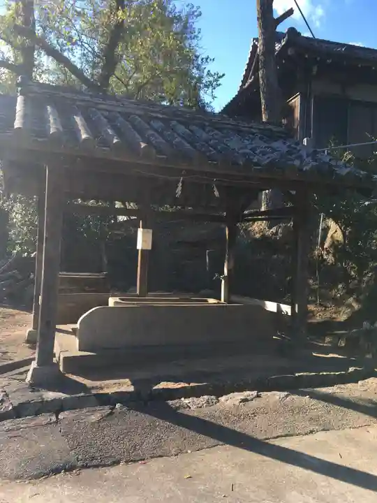 内海八幡神社の手水舎
