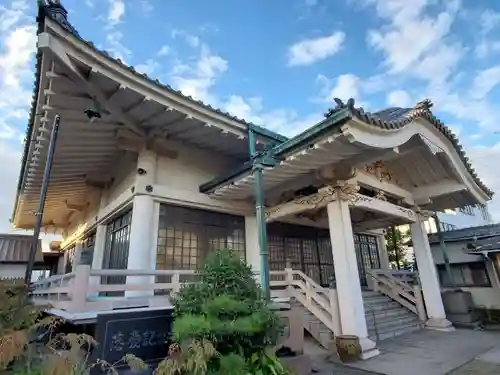 白旗観音寺の本殿・本堂