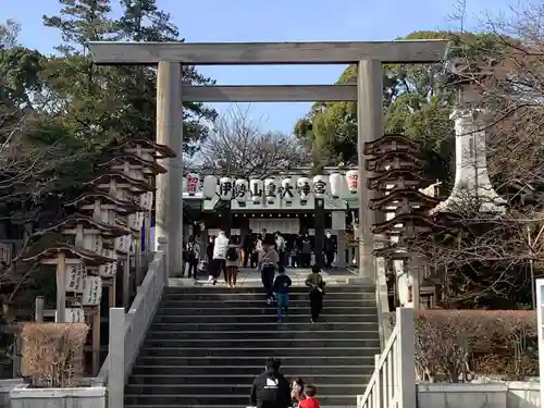 伊勢山皇大神宮の鳥居