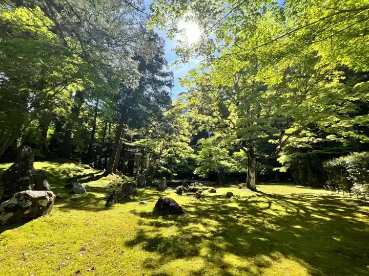 北畠神社の{uncategorized: "未分類", other: "その他", undefined: "問題あり", building: "その他建物", grave: "お墓", sacred_gate: "鳥居", guardian: "狛犬", statue: "像", buddha: "仏像", history: "歴史", nature: "自然", garden: "庭園", animal: "動物", pagoda: "塔", temizu: "手水舎", mountain_gate: "山門・神門", sanctuary: "本殿・本堂", subordinate: "末社・摂社", art: "芸術", scenery: "景色", jizo: "地蔵", ema: "絵馬", goshuin: "御朱印", omikuji: "おみくじ", items: "授与品その他", amulet: "お守り", goshuincho: "御朱印帳", eats: "食事", festival: "お祭り", votive_dance: "神楽", shichigosan: "七五三参", wedding: "結婚式", experience: "体験その他", initially: "初詣", around: "周辺", anti_infection: "感染症対策"}