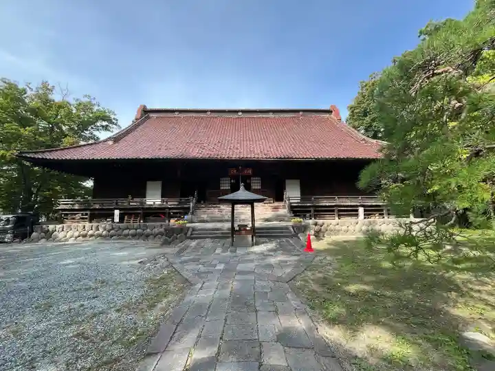 出羽国分寺薬師堂の本殿・本堂