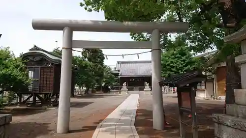 新城神社の鳥居