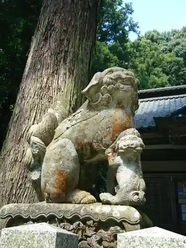 劒神社の狛犬