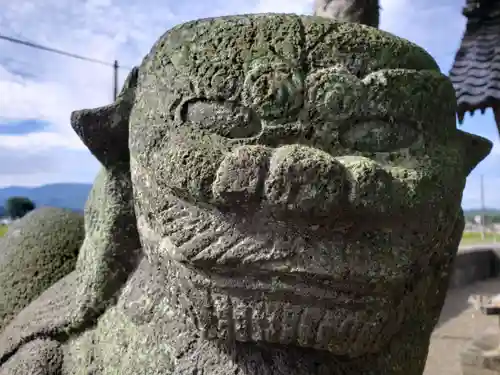 藤巻神社の狛犬