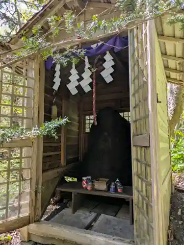 函館八幡宮の{uncategorized: "未分類", other: "その他", undefined: "問題あり", building: "その他建物", grave: "お墓", sacred_gate: "鳥居", guardian: "狛犬", statue: "像", buddha: "仏像", history: "歴史", nature: "自然", garden: "庭園", animal: "動物", pagoda: "塔", temizu: "手水舎", mountain_gate: "山門・神門", sanctuary: "本殿・本堂", subordinate: "末社・摂社", art: "芸術", scenery: "景色", jizo: "地蔵", ema: "絵馬", goshuin: "御朱印", omikuji: "おみくじ", items: "授与品その他", amulet: "お守り", goshuincho: "御朱印帳", eats: "食事", festival: "お祭り", votive_dance: "神楽", shichigosan: "七五三参", wedding: "結婚式", experience: "体験その他", initially: "初詣", around: "周辺", anti_infection: "感染症対策"}