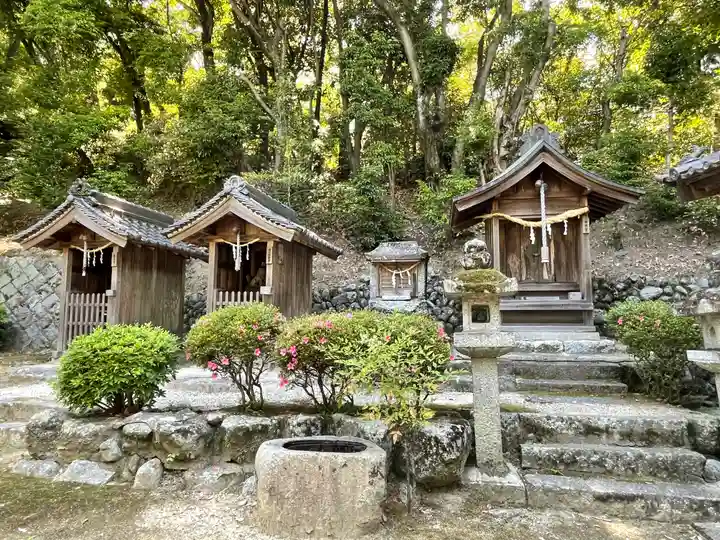 鴨習太神社の末社・摂社