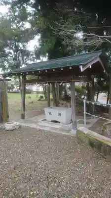 神明神社の手水舎