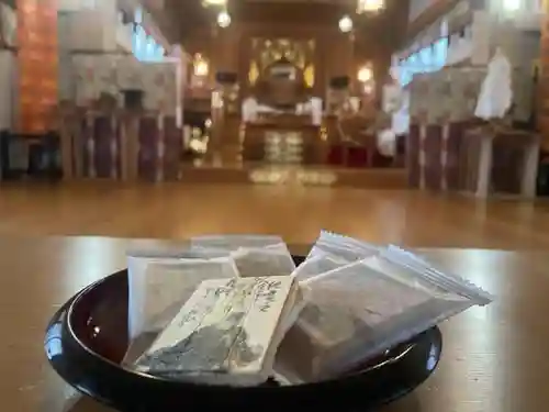 彌彦神社　(伊夜日子神社)の本殿・本堂