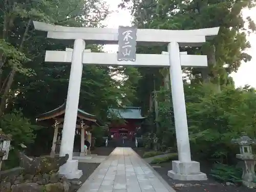 富士山東口本宮 冨士浅間神社の鳥居