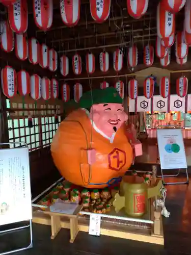 砥鹿神社（里宮）の像