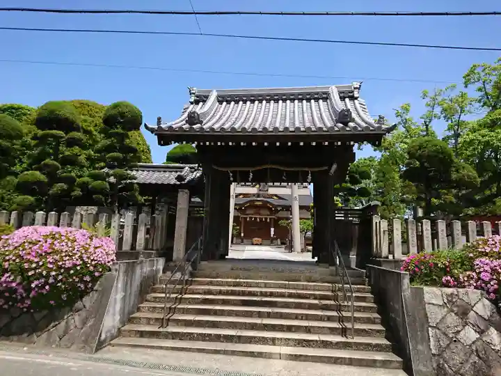 菅生神社の山門・神門