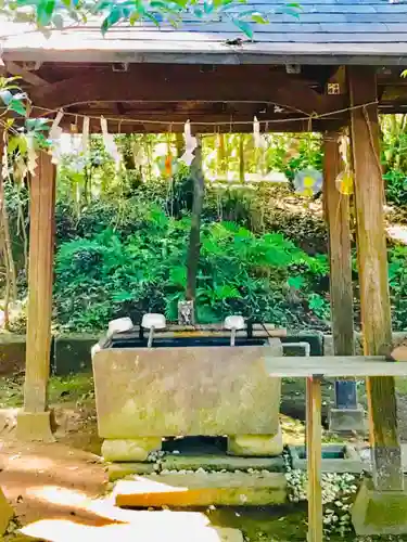 成田熊野神社の手水舎