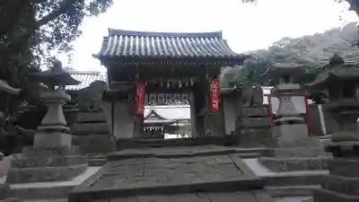 春日神社の山門・神門