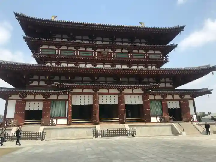 薬師寺の{uncategorized: "未分類", other: "その他", undefined: "問題あり", building: "その他建物", grave: "お墓", sacred_gate: "鳥居", guardian: "狛犬", statue: "像", buddha: "仏像", history: "歴史", nature: "自然", garden: "庭園", animal: "動物", pagoda: "塔", temizu: "手水舎", mountain_gate: "山門・神門", sanctuary: "本殿・本堂", subordinate: "末社・摂社", art: "芸術", scenery: "景色", jizo: "地蔵", ema: "絵馬", goshuin: "御朱印", omikuji: "おみくじ", items: "授与品その他", amulet: "お守り", goshuincho: "御朱印帳", eats: "食事", festival: "お祭り", votive_dance: "神楽", shichigosan: "七五三参", wedding: "結婚式", experience: "体験その他", initially: "初詣", around: "周辺", anti_infection: "感染症対策"}