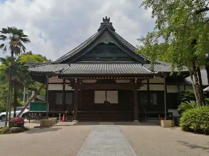 仏地院の本殿・本堂