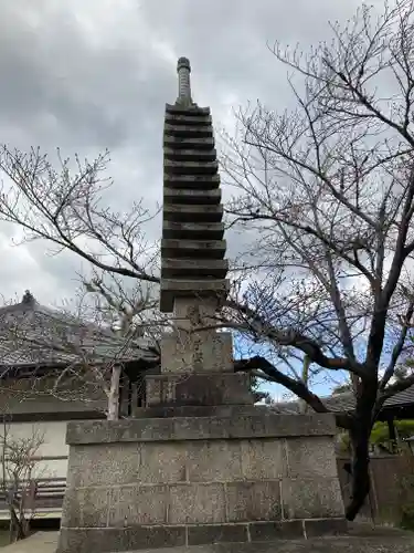 帯解寺の塔