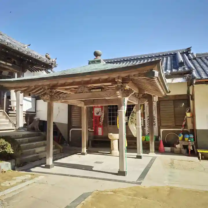 医徳院の本殿・本堂