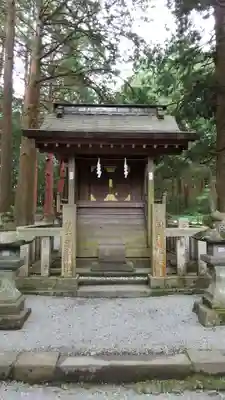 北口本宮冨士浅間神社の末社・摂社