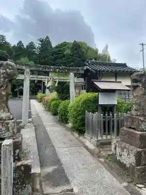 山代神社の{uncategorized: "未分類", other: "その他", undefined: "問題あり", building: "その他建物", grave: "お墓", sacred_gate: "鳥居", guardian: "狛犬", statue: "像", buddha: "仏像", history: "歴史", nature: "自然", garden: "庭園", animal: "動物", pagoda: "塔", temizu: "手水舎", mountain_gate: "山門・神門", sanctuary: "本殿・本堂", subordinate: "末社・摂社", art: "芸術", scenery: "景色", jizo: "地蔵", ema: "絵馬", goshuin: "御朱印", omikuji: "おみくじ", items: "授与品その他", amulet: "お守り", goshuincho: "御朱印帳", eats: "食事", festival: "お祭り", votive_dance: "神楽", shichigosan: "七五三参", wedding: "結婚式", experience: "体験その他", initially: "初詣", around: "周辺", anti_infection: "感染症対策"}