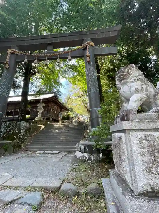 諏訪大社上社前宮(長野県)