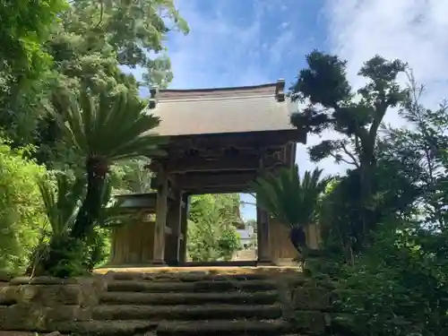 智蔵寺の山門