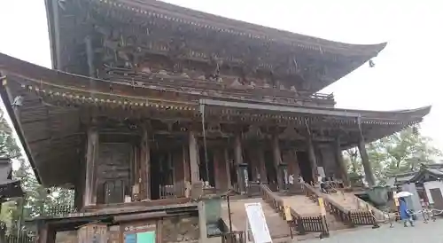 金峯山寺の本殿