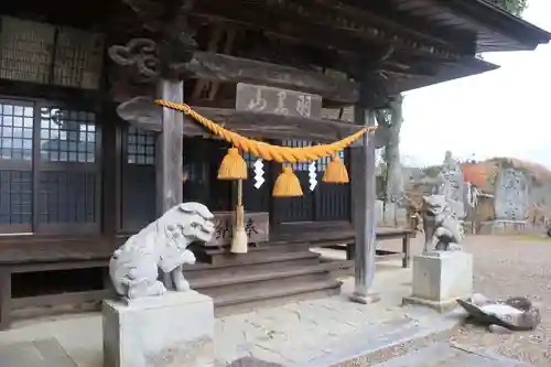 長屋神社の本殿・本堂
