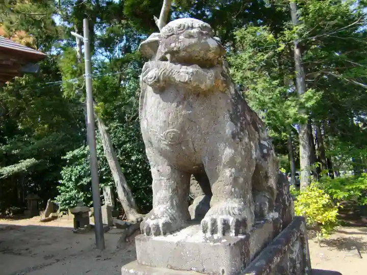 椿ノ海 水神社の狛犬