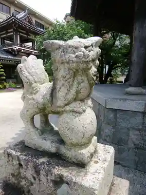 東長寺の狛犬