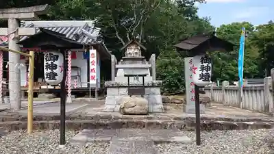 冠纓神社の末社・摂社
