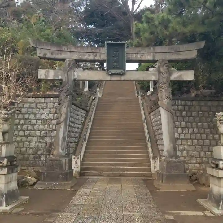 品川神社の鳥居