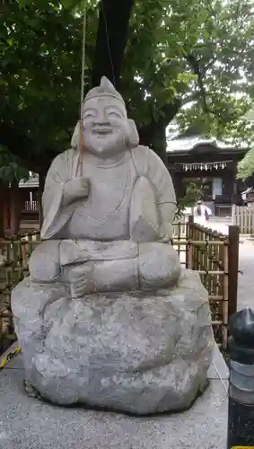 荏原神社の像